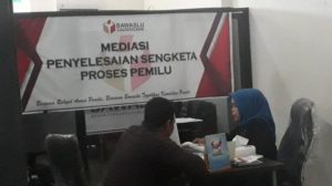 Gegara Jokowi, Bawaslu Bone Periksa Camat dan Kades