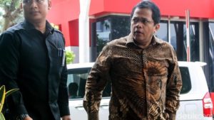 KPK Periksa Sekjen DPR Indra Iskandar