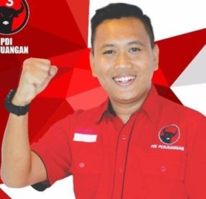 Gerimis Petang Hari di Pasar Sentral Takalar