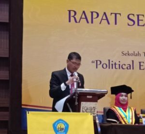 Prof Haedar Akib Bawakan Orasi Ilmiah di Wisuda STISIP  17-8-1945 Makassar
