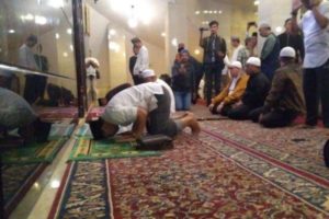 Suara Takbir Pendukungnya Sambut Kebebasan Ilham Arief Sirajuddin