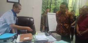 Gubernur Nurdin Abdullah Sidak Dishut Sulsel, Temukan Ini