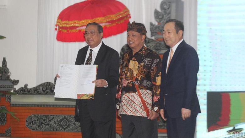 Menteri Riset, Teknologi dan Pendidikan Tinggi (Menristekdikti) Mohamad Nasir perkenalkan rektor asing pimpin perguruan tinggi di Indonesia