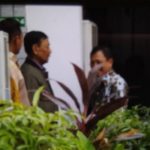 Setelah keluar dari RSPA setelah menjalani sembilan hari perawatan akibat tusukan senjata tajam, Menko Polhukam Wiranto masuk kantor