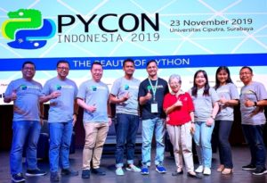 FTI Universitas Ciputra Surabaya Tuan Rumah Konferensi Para Programmer