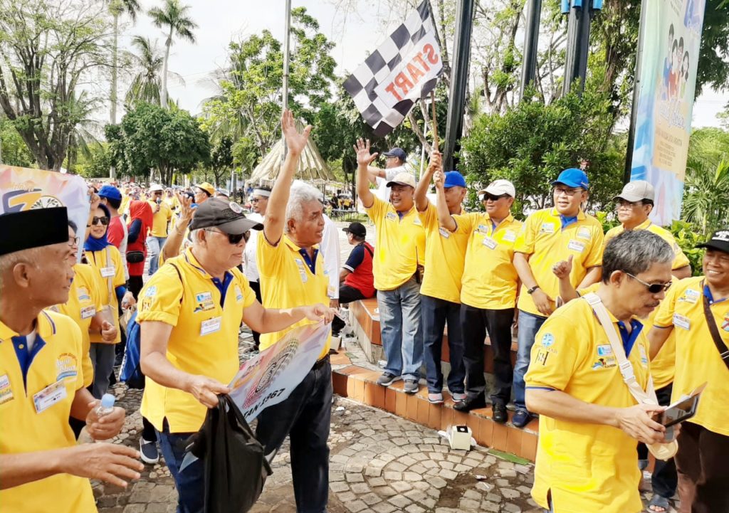 Ribuan Alumni Smansa Makassar Padati Taman Lumba-Lumba Ancol