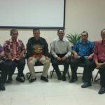 Kaum milenial lirik Universitas Terbuka saat Unit Program Belajar Jarak Jauh-Universitas Terbuka Makassar menggelar pembekalan tutor