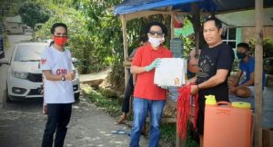 Ketua DPC Gerindra Lutra Sumbang APD Untuk Para Medis Dan Relawan Covid-19