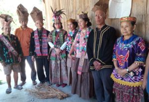 Kerajinan Kain Kulit Kayu Di Rampi Lutra Terancam Punah