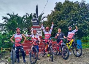 Komunitas Passapeda Sabsel Bakti Sosial Di Monumen Perjuangan Pemuda Masamba-Tarue