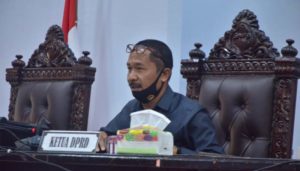 Bupati Lutra Serahkan Ranperda Pertanggungjawaban Pelaksanaan APBD 2019