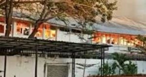 BREAKING NEWS!!! Kantor Dinas Kesehatan Sulsel Terbakar