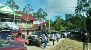 Ketua DPRD Torut Pimpin Pengantaran Bantuan Korban Bencana Ke Lutra