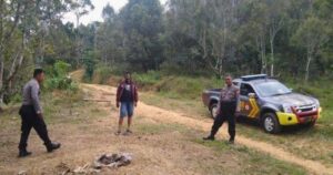 Polisi Datang, Pejudi Sabung Ayam Di Tator Lari Kocar-Kacir