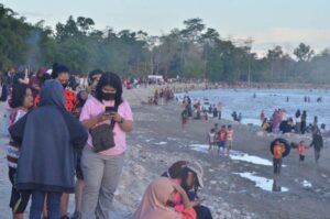 Usai Dikeruk, Sungai Rongkong Jadi Destinasi Wisata Dadakan