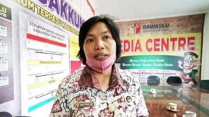 Simbol 2 Jari Istri Bupati Tana Toraja Ke KASN