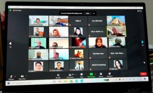 Peringati HUT Ke-25, Program Doktor Ekonomi Unhas Lakukan Ini