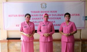 Ketua Bhayangkari Sulsel Kunjungi Barru, Ini Pesannya