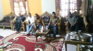 Peringati Maulid, Warga Desa Paddinging Takalar Lakukan Ini