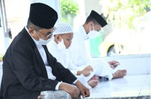 Wali Kota Palopo Salat Idul Fitri Di Rujab Saokotae