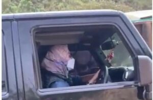 Bupati Lutra Serahkan 58 SK Sarjana Mengajar Di Kecamatan Seko