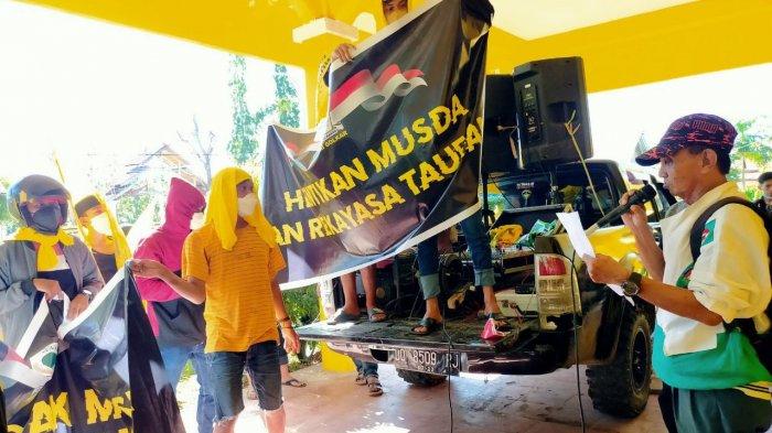 Sejumlah kader tolak Andi Kartini Ottong pimpin Golkar Sinjai melalui Musyawarah Daerah (Musda) Partai Golkar Sinjai, Minggu (27/6/2021)