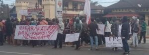 Warga Demo Polres Luwu Utara, Ini Tuntutannya