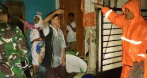 Puting Beliung Terbangkan Atap Puluhan Rumah Di Masamba Lutra