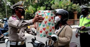 Operasi Zebra 2021 Di Tator, Perempuan Pengendara Diberi Ini