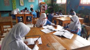 Begini Cara Murid SD Hang Tuah Belajar Kebaharian