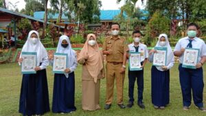 SMPN 2 Malili Sabet 3 Emas Di Ajang ISMO 2022