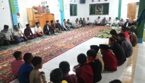 Direktur Malea Energy Victor Datuan Batara Buka Puasa Bersama Warga Bo’ne Buntu Tator