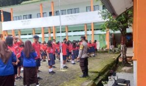 Siswa Baru SMKN 2 Toraja Utara Diajari PBB