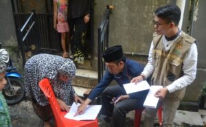 BAZNAS Makassar Bantu Korban Angin Puting Beliung