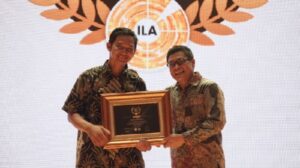 Dompet Dhuafa Raih Indonesia Moslem Industry Leader Di IIO 2023