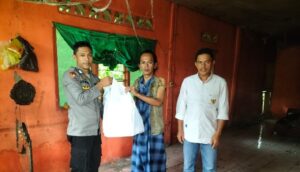 Polres Sinjai Beri Lagi Bantuan Kepada Warga Kurang Mampu
