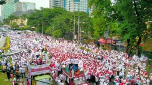 Prof Idrus Paturusi Pimpin Demo Tolak RUU Kesehatan Omnibus Law