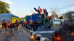 Mahasiswa UIN Mina Kapolrestabes Makassar Dicopot