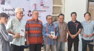 Launching Buku Kaki-Kaki Telanjang Di Kafe Baca