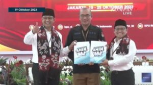 Ketua KPU Terima Berkas Pendaftaran Bakal Capres – Cawapres Anies – Muhaimin