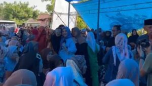 Begini Sambutan Warga Bassiang Timur Dan Noling Kabupaten Luwu Terhadap Putri Dakka