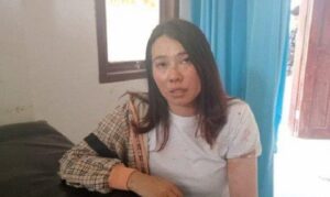 Cemburu, 4 Istri Polisi Keroyok Wartawati Di Mamasa