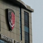 Meski sudah menjadi tersangka dalam kasus pemerasan terhadap mantan Mentan Syahrul Yasin Limpo, Rabu (22/11), namun polisi belum tahan Firli