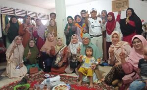 Relawan Bergerak Ajak Emak-Emak Di Palembang Pilih AMIN