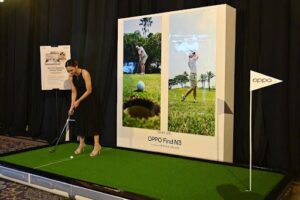 OPPO Dan Singapore Airlines Manjakan Konsumen