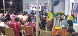 Relawan AMIN Nobar Debat Cawapres Di Posko Gerakan Rakyat