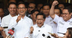 Anies Respons Usul Angket Ganjar