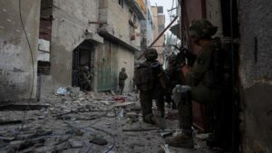 Israel Serang Homs Suriah