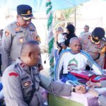 Polres Pelabuhan Bakti Kesehatan dengan cara melakukan cek kesehatan personel dan petugas TPS Pemilu 2024, Kamis (15/2/2024).