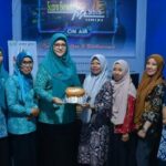 Pj Ketua PKK Sinjai Kunjungi Radio SBFM dalam HUT radio milik Pemerintah Kabupaten Sinjai tersebut, 21 Februari 2024